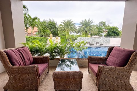 Maison à Pattaya, Thaïlande 5 chambres № 130361 - photo 18