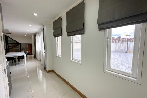 Maison à Pattaya, Thaïlande 5 chambres № 130361 - photo 23