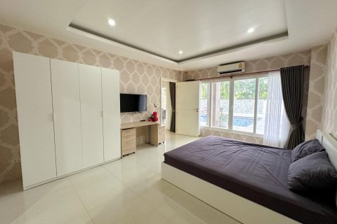 Maison à Pattaya, Thaïlande 5 chambres № 130361 - photo 30