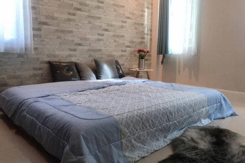 Villa in Pattaya, Thailand 5 bedrooms № 141944 - photo 7