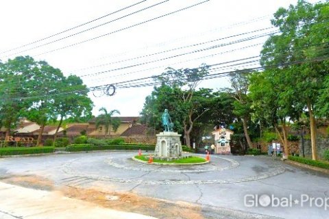 House in Pattaya, Thailand 5 bedrooms № 132355 - photo 15