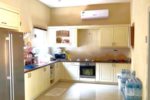 House in Pattaya, Thailand 5 bedrooms № 132355 - photo 12