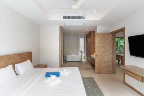 Villa in Bang Tao, Thailand 3 bedrooms № 132432 - photo 8