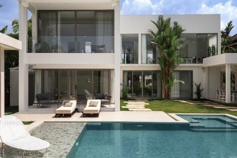 House in Bang Tao, Thailand 6 bedrooms № 120767 - photo 1