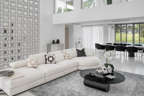 House in Bang Tao, Thailand 6 bedrooms № 120767 - photo 7