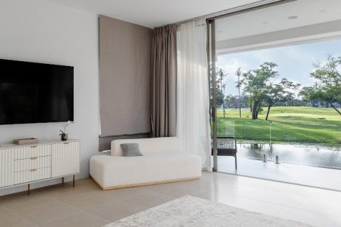 House in Bang Tao, Thailand 6 bedrooms № 120767 - photo 16