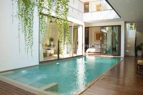 House in Phuket, Thailand 4 bedrooms № 131362 - photo 1