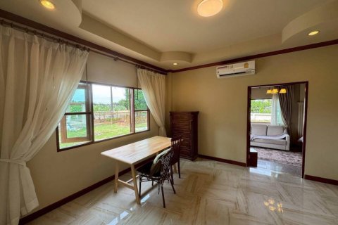 Вилла в Чалонге, Таиланд с 5 спальнями  № 132711 - фото 8