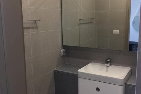 Кондоминиум с 2 спальнями в Бангкоке, Таиланд № 143856 - фото 9