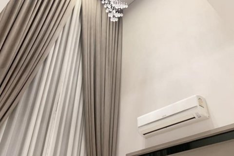 Condo in Bangkok, Thailand, 1 bedroom  № 143855 - photo 6