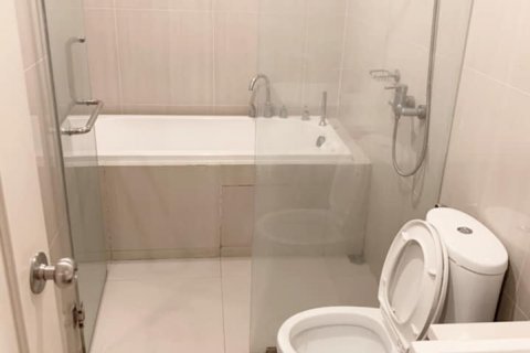 Condo in Bangkok, Thailand, 1 bedroom  № 143855 - photo 9