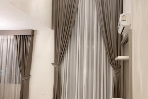 Condo in Bangkok, Thailand, 1 bedroom  № 143855 - photo 4