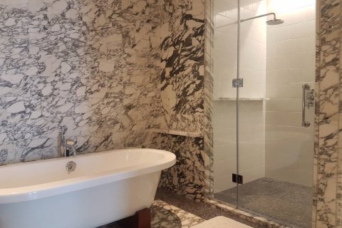 Condo à Yan Nawa, Bangkok, Thaïlande, 2 chambres № 143858 - photo 14