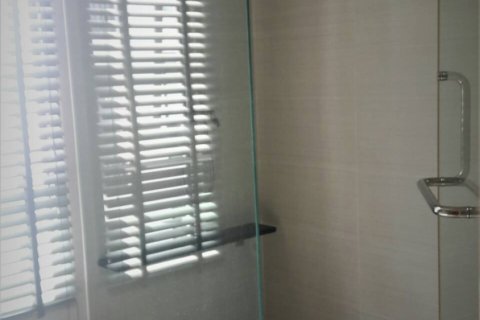 Condo à Bangkok, Thaïlande, 2 chambres  № 143857 - photo 7