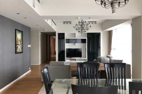 Кондоминиум с 3 спальнями в Ян Наве, Бангкок, Таиланд № 143853 - фото 4