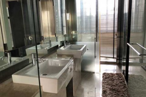 Кондоминиум с 3 спальнями в Ян Наве, Бангкок, Таиланд № 143853 - фото 7