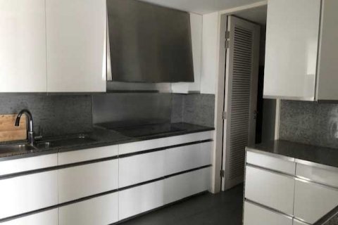 Кондоминиум с 3 спальнями в Ян Наве, Бангкок, Таиланд № 143853 - фото 11