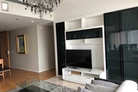 Кондоминиум с 3 спальнями в Ян Наве, Бангкок, Таиланд № 143853 - фото 2