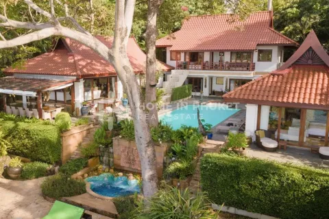 Дом в Кате, Таиланд с 6 спальнями  № 131060 - фото 27