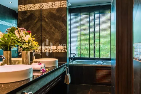 House in Kamala, Thailand 3 bedrooms № 130967 - photo 12