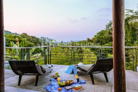 House in Kamala, Thailand 3 bedrooms № 130967 - photo 1