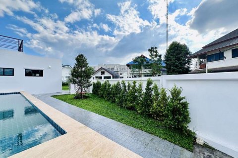 House in Chiang Mai, Thailand 4 bedrooms № 119969 - photo 3