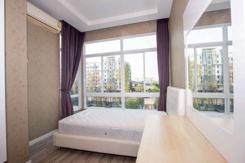 Condo à Chiang Mai, Thaïlande, 2 chambres  № 126314 - photo 7