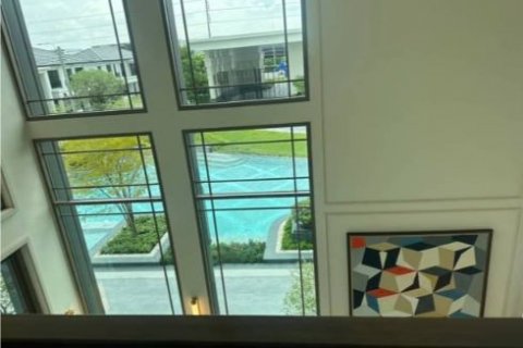 Maison à Samut Prakan, Thaïlande 4 chambres № 123774 - photo 2