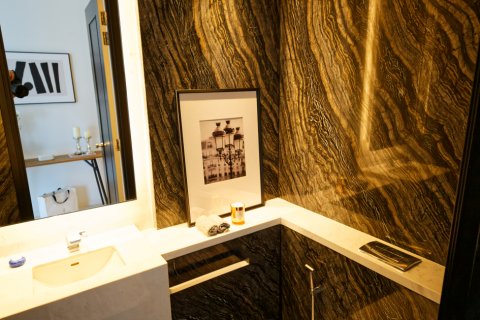 Condo in Sathon, Bangkok, Thailand, 3 bedrooms  № 123773 - photo 5