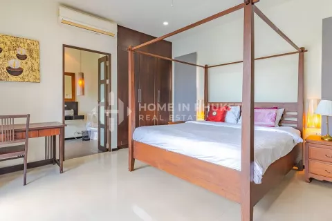 House in Phuket, Thailand 4 bedrooms № 131000 - photo 11