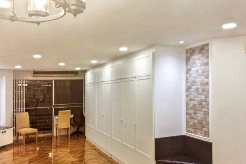 Кондоминиум с 3 спальнями в Бангкоке, Таиланд № 132967 - фото 3