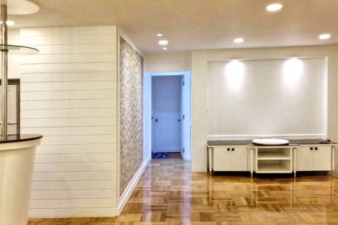 Кондоминиум с 3 спальнями в Бангкоке, Таиланд № 132967 - фото 6