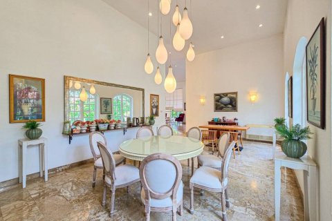 Коммерческая недвижимость в Саттахипе, Таиланд 1600м2  № 132972 - фото 10