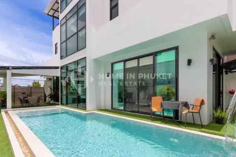 House in Rawai, Thailand 3 bedrooms № 131623 - photo 1