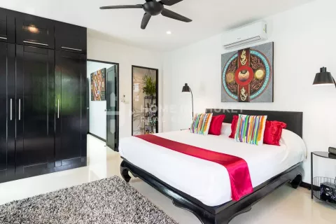 House in Rawai, Thailand 3 bedrooms № 131623 - photo 21