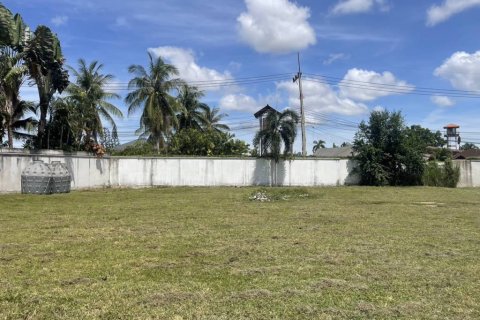 Земельный участок в Банг Ламунге, Таиланд  № 132851 - фото 2