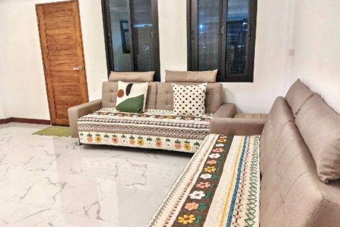 Таунхаус в Бангкоке, Таиланд с 3 спальнями  № 132853 - фото 4