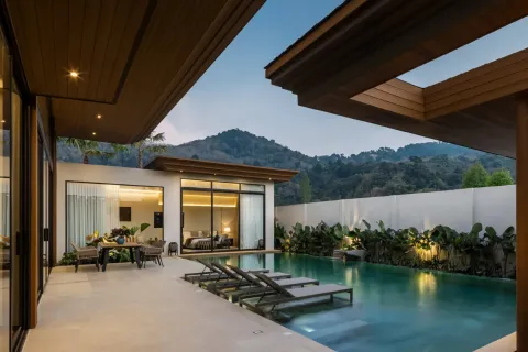 House in Bang Tao, Thailand 4 bedrooms № 84913 - photo 2
