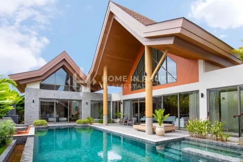 House in Phuket, Thailand 4 bedrooms № 131803 - photo 2