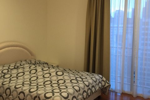Condo in Bangkok, Thailand, 2 bedrooms  № 143156 - photo 5