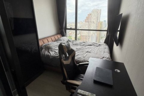 Кондоминиум с 1 спальней в Бангкоке, Таиланд № 132588 - фото 2