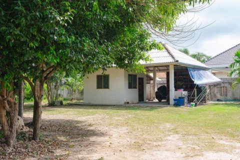 Land in Hua Hin, Thailand № 132585 - photo 3