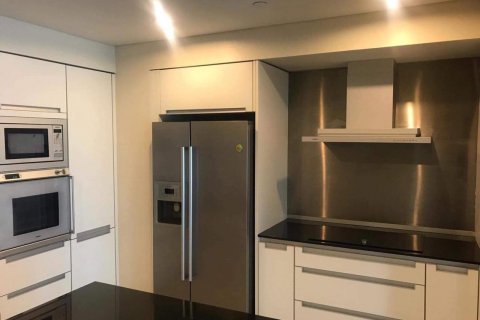 Condo in Pathum Wan, Bangkok, Thailand, 3 bedrooms № 123723 - photo 7