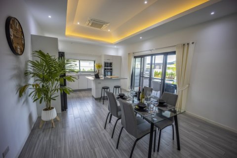 Дом в Хуа Хине, Таиланд с 3 спальнями  № 125409 - фото 8