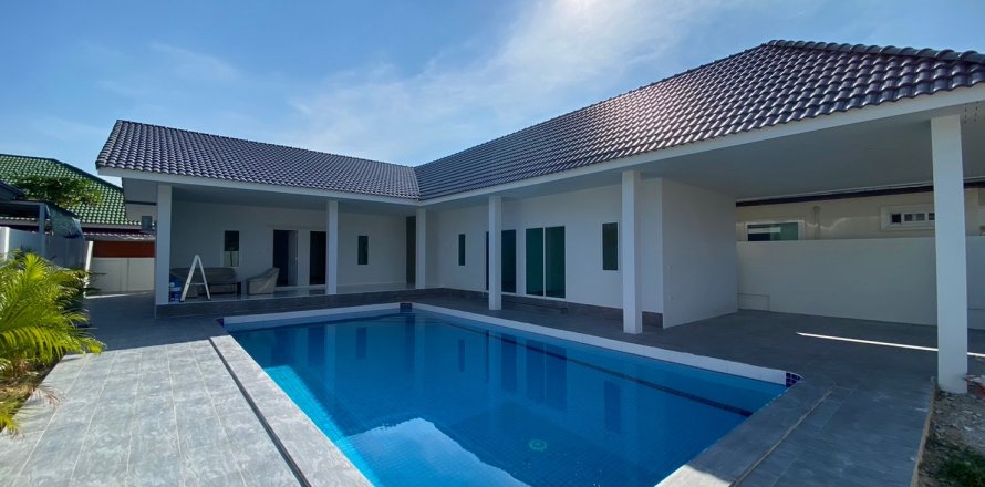 Maison à Hua Hin, Thaïlande 4 chambres № 125399