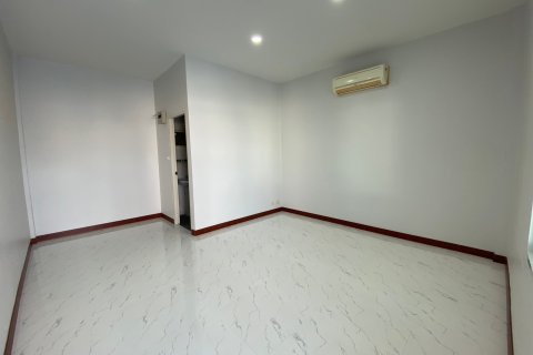 Maison à Hua Hin, Thaïlande 4 chambres № 125399 - photo 15