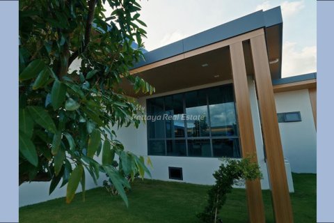 Дом в Паттайе, Таиланд с 7 спальнями  № 104635 - фото 2