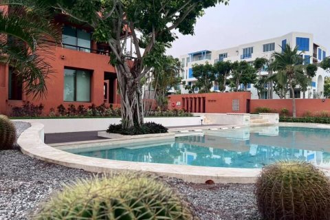 Condo à Hua Hin, Thaïlande, 2 chambres  № 125972 - photo 4