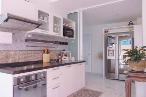 Villa in Hua Hin, Thailand 5 bedrooms № 125970 - photo 10