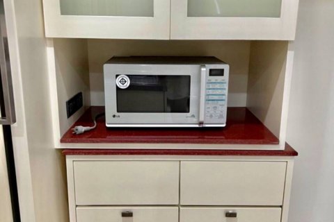 Condo in Khlong Toei, Bangkok, Thailand, 4 bedrooms  № 132737 - photo 3